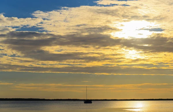 Florida Keys akşam gökyüzünde