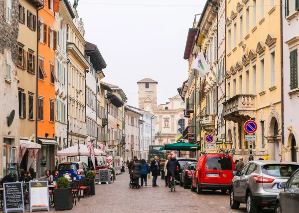 Trento işlek cadde