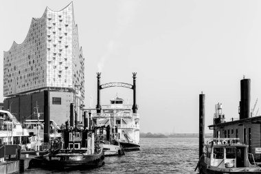 Monokrom 'da Elbphilharmonie