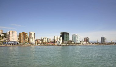 Durres 'te gezinti güvertesi. Arnavutluk