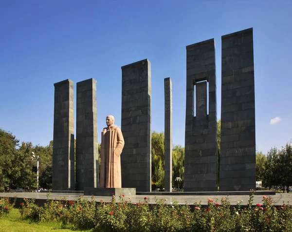 Monumento Alexander Myasnikyan Erevan Arménia — Fotografia de Stock