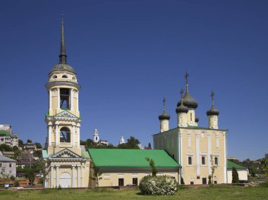 Voronezh 'deki Amirallik meydanındaki Amirallik Kilisesi. Rusya