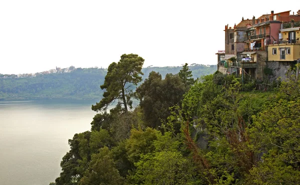 Вид Озеро Немі Італія — стокове фото