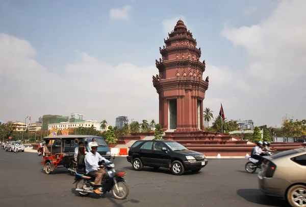 프놈펜에 기념비 캄보디아 — 스톡 사진