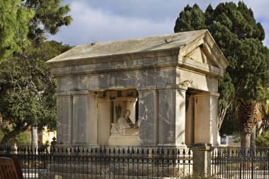 Hastings Gardens 'taki Lord Hastings Anıtı. Valletta. Malta