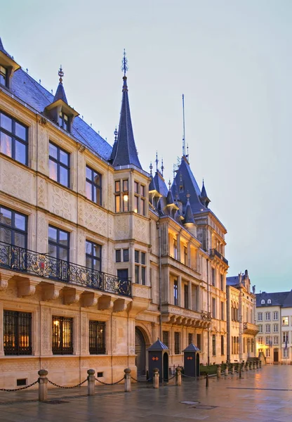 Velkovévodský Palác Luxusním Městě — Stock fotografie