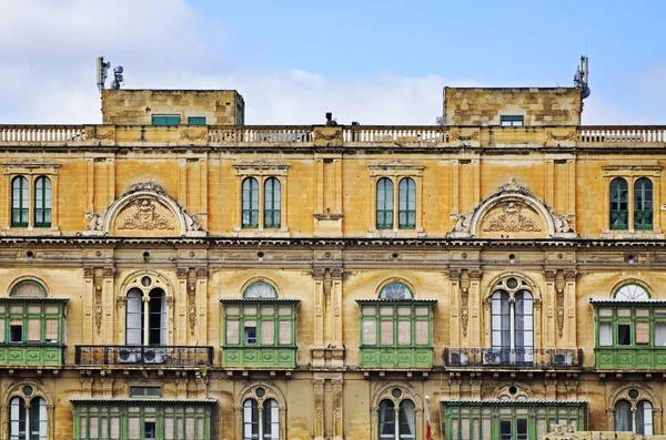 Stary dom w Valletta. Malta — Zdjęcie stockowe