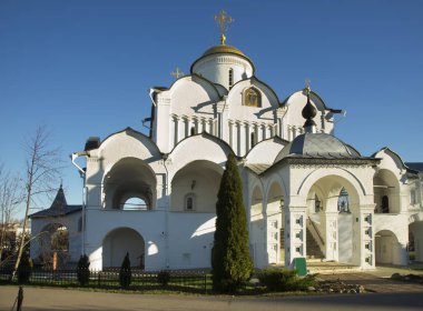 Suzdal 'daki Kutsal Bakire Meryem Katedrali (Pokrovsky) manastırında. Rusya