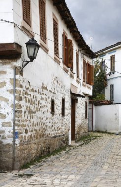 Pogradec caddesinde. Arnavutluk