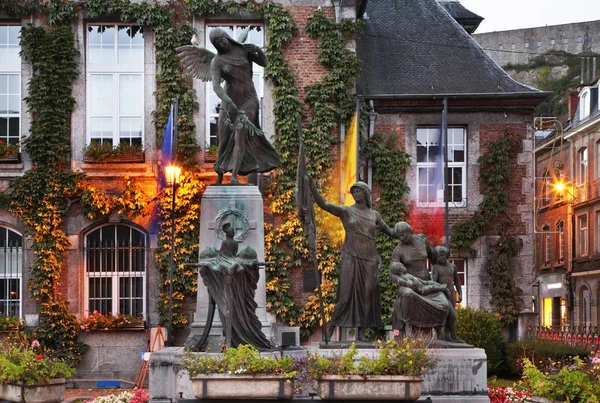 Monumento Las Víctimas Segunda Guerra Mundial Dinant Bélgica — Foto de Stock