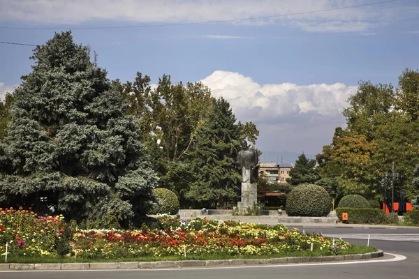 Vagharshapat Taki Komitas Meydanı Ermenistan — Stok fotoğraf
