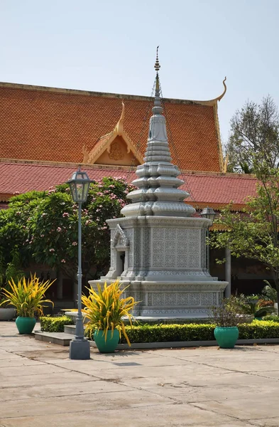 Stupa Koninklijk Paleis Preah Barum Reachea Veang Nei Preah Reacheanachak — Stockfoto