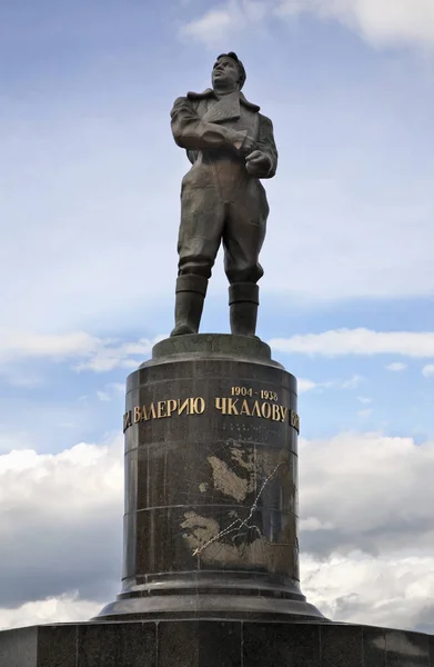 Памятник Валерию Чкалову Нижнем Новгороде Россия — стоковое фото
