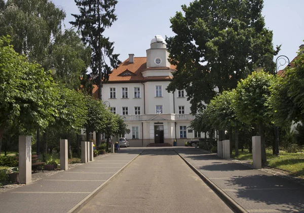 オストロウ マゾヴィエツカのニコラウス コペルニクス高校 ポーランド — ストック写真