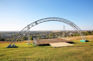 Srostki köyündeki Mount Picket 'ta sahne. Altai Krai. Batı Sibirya. Rusya