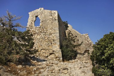 Monolithos kalesinin kalıntıları. Rhodes Adası. Yunanistan