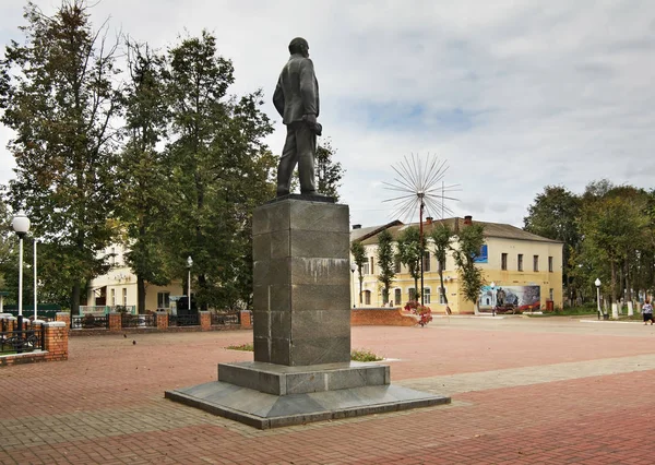 Monument Lenin Yukhnov Kaluga Oblast Russia — Stock Photo, Image