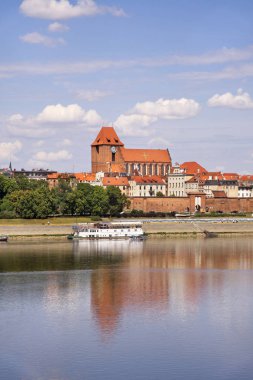 Torun 'un panoramik görüntüsü. Polonya