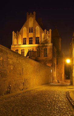 Gotik Aziz George loncası Torun 'daki Podmurna caddesinde. Polonya