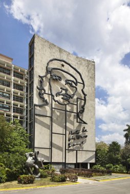Havana 'daki Devrim Meydanı' ndaki Che Guevara 'nın resmi. Küba