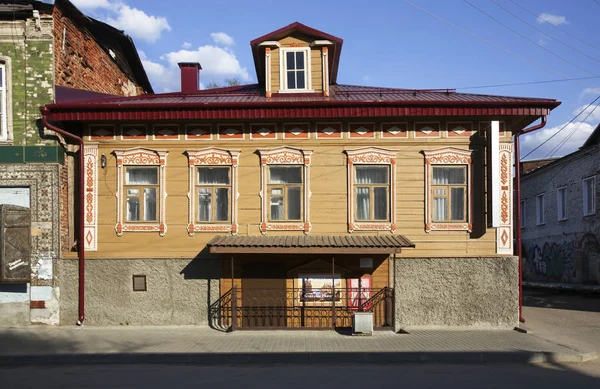 Historic house in Kimry. Tver Oblast. Russia — Stock Photo, Image