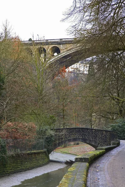 Petrusse Vadisi Ndeki Adolphe Köprüsü Lüksemburg Şehri — Stok fotoğraf
