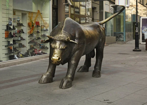 Escultura Toro Skopje Macedonia — Foto de Stock