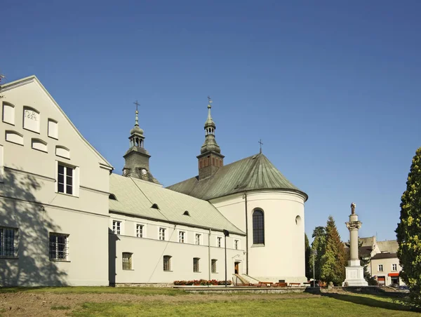 Бернардинская Церковь Пиотркове Трибунальском Польша — стоковое фото