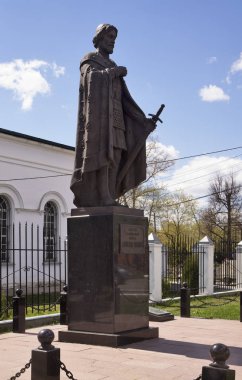 Alexandrov kasabasındaki Alexander Nevsky anıtı. Rusya
