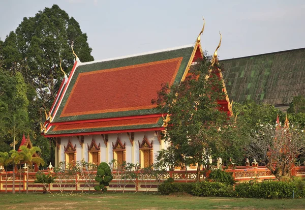 Tempio Wat Mongkol Wararam Nella Provincia Phuket Tailandia — Foto Stock