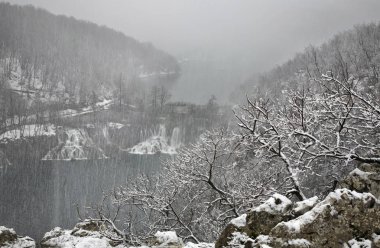 Plitvice Lakes Ulusal Parkı - Plitvicka Jezera. Hırvatistan
