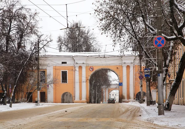 Arco Las Antiguas Oficinas Ciudad Kaluga Rusia — Foto de Stock