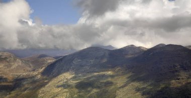 Hani i Hotit yakınlarındaki manzara. Arnavutluk
