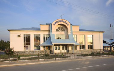 Oktyabrsky 'deki otobüs durağı. Bashkortostan. Rusya