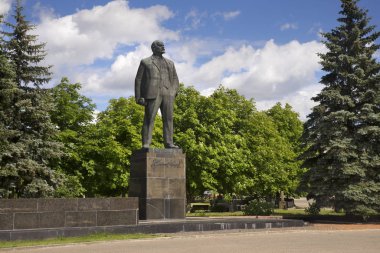 Lepel 'deki merkez meydandaki Lenin anıtı. Beyaz Rusya