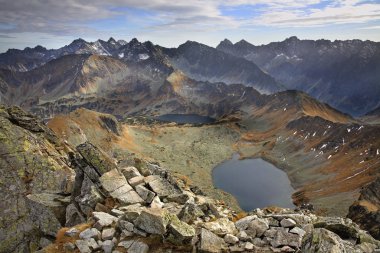 Beş Göller Vadisi 'ndeki Zadni Staw Polski. Tatras