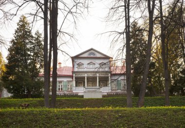Abramtsevo kolonisindeki malikane. Rusya