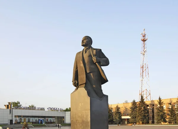 多莫杰多沃列宁纪念碑 莫斯科州 — 图库照片