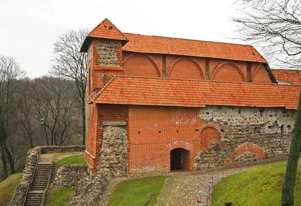 Ruïnes van Opper kasteel in Vilnius. Litouwen — Stockfoto