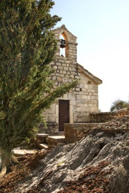 Sveti Stefan 'daki Alexander Nevsky kilisesi. Karadağ