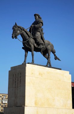Khan Uul bölgesindeki Cengiz Han anıtı. Ulaanbaatar. Moğolistan