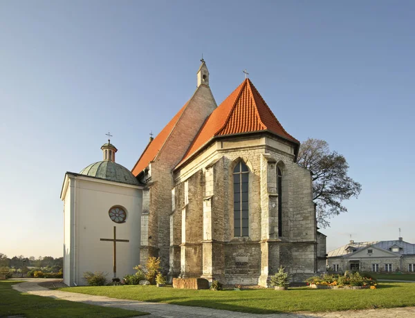 Εκκλησία Των Αγίων Πάντων Πίτερ Και Πολ Στη Στόπνιτσα Πολωνία — Φωτογραφία Αρχείου