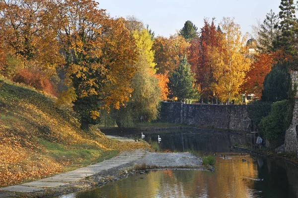 Park Zamkowy Bojnice Słowacja — Zdjęcie stockowe