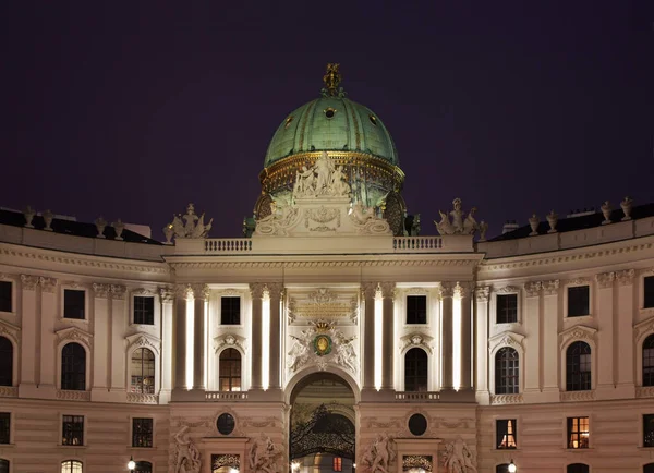 Πτέρυγα Του Αγίου Μιχαήλ Του Αυτοκρατορικό Ανάκτορο Στη Βιέννη Αυστρία — Φωτογραφία Αρχείου