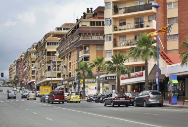 Benidorm caddesinde. İspanya