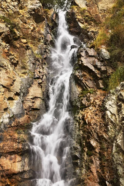 Cachoeira Urso Turgen Gorge Cazaquistão — Fotografia de Stock