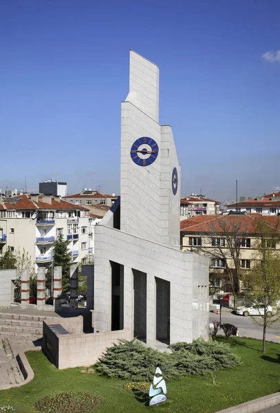 Часовая Башня Возле Мечети Кокатепе Анкаре Турция — стоковое фото