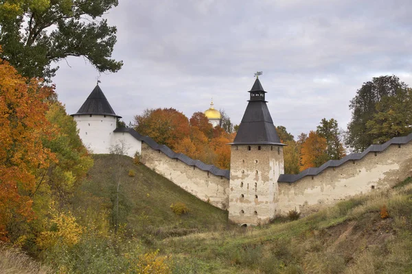 프스코프 Pskovo Pechersky 페커리에 Dormition 수도원 프스코프 러시아 — 스톡 사진