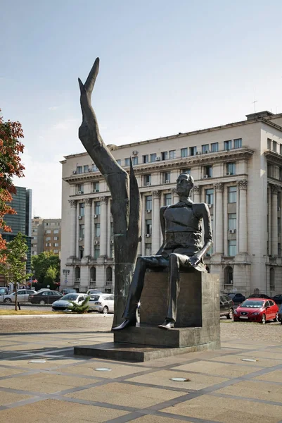 Памятник Юлию Маниу Бухаресте Румыния — стоковое фото