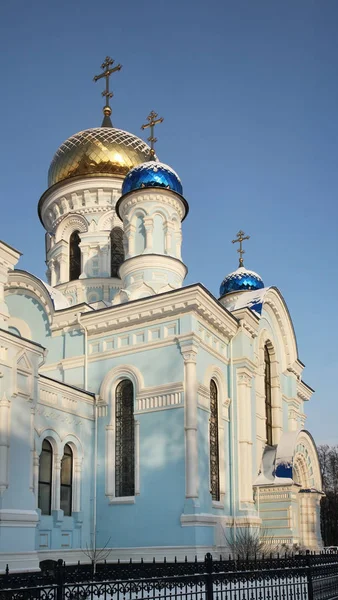 Καθεδρικός Ναός Της Κοίμησης Της Θεοτόκου Στο Maloyaroslavets Καλούγκα Όμπλαστ — Φωτογραφία Αρχείου